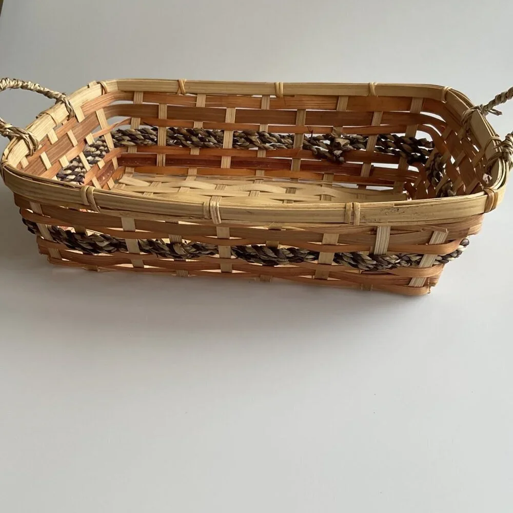 WICKER WOVEN GIFT BASKET LIGHTWEIGHT